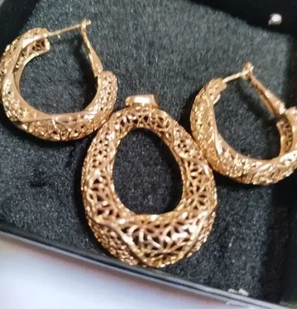 نیم ست فوق العاده زیبا بهترین مارک بدلیجات|بدلیجات|اردبیل, |دیوار