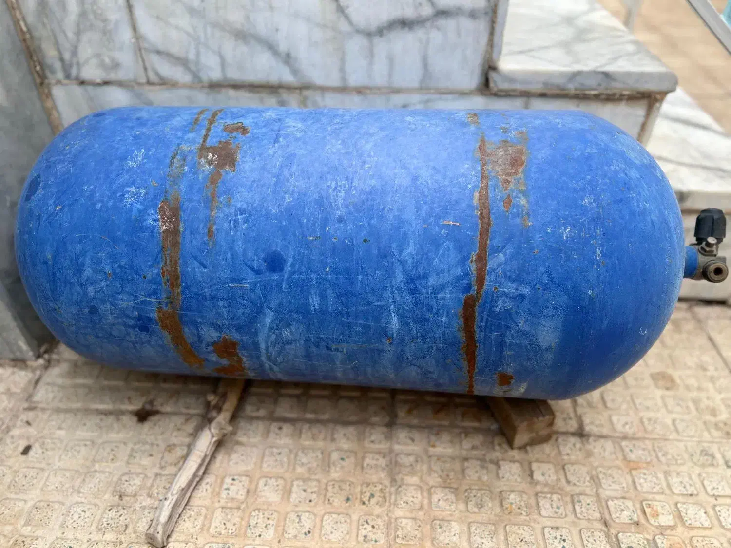 مخزن گاز CNG|قطعات یدکی و لوازم جانبی|یزد, |دیوار