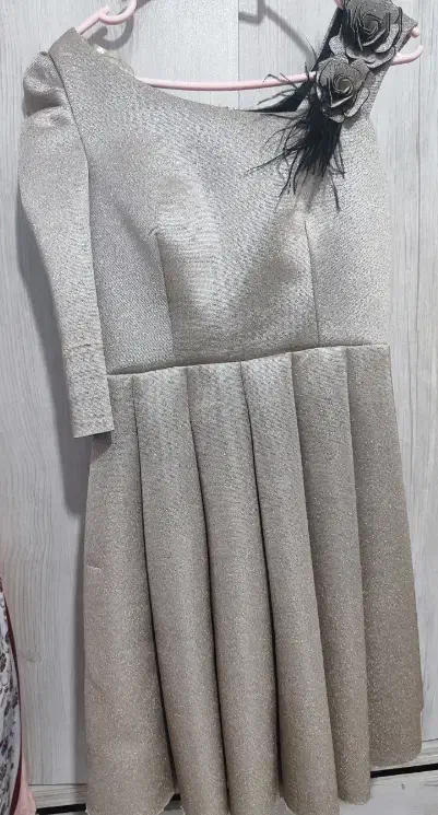 لباس مجلسی عروسکی|لباس|پاکدشت, پارچین|دیوار