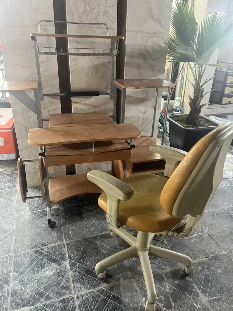 میز کامپیوتر|میز تحریر و کامپیوتر|شاهینشهر, مخابرات (شهید بهشتی)|دیوار