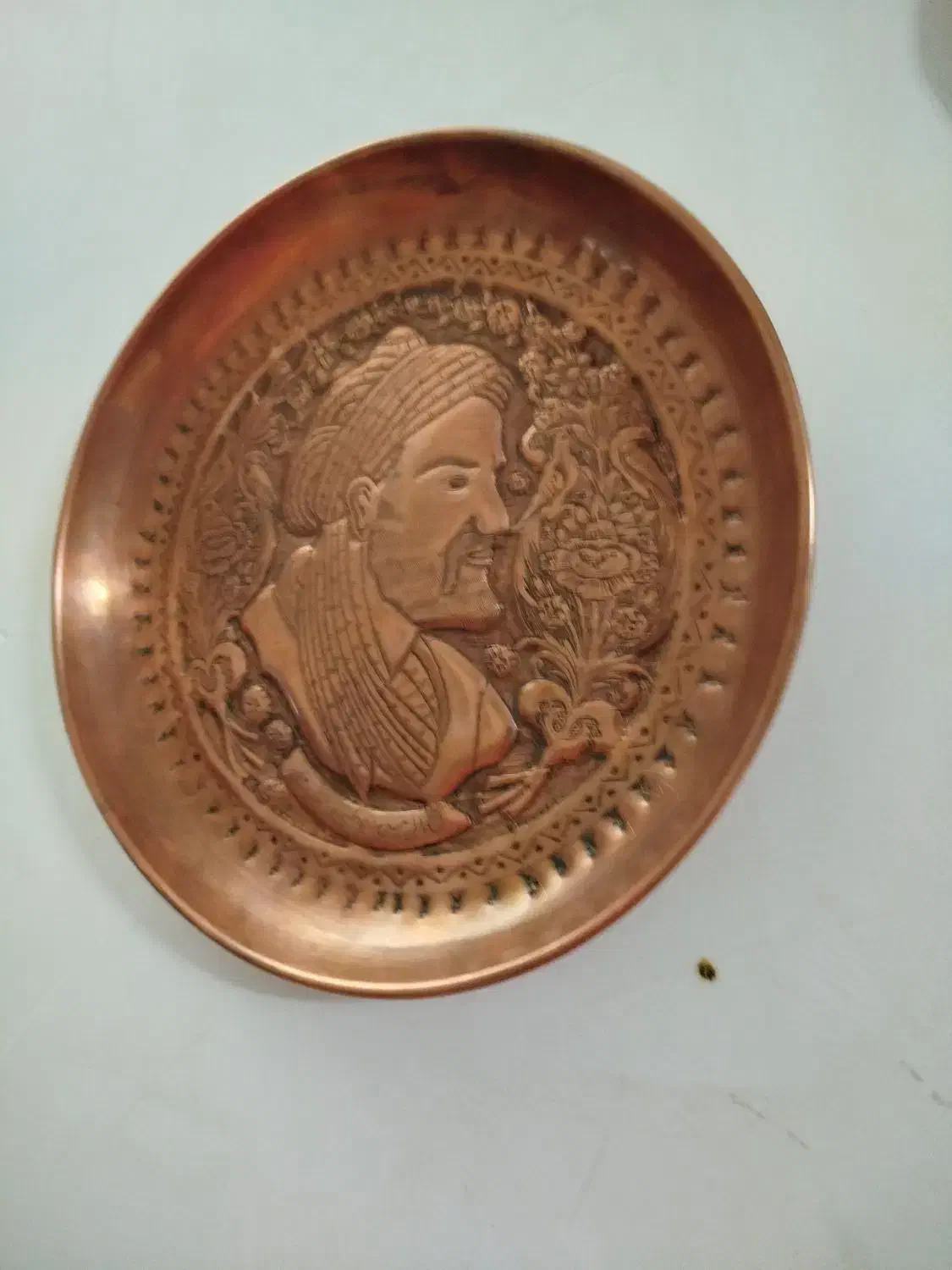 ظرف مسی قلم کاری عتیقه|کلکسیون اشیاء عتیقه|بروجرد, |دیوار