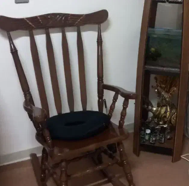 صندلی راک|صندلی و نیمکت|ساوه, |دیوار