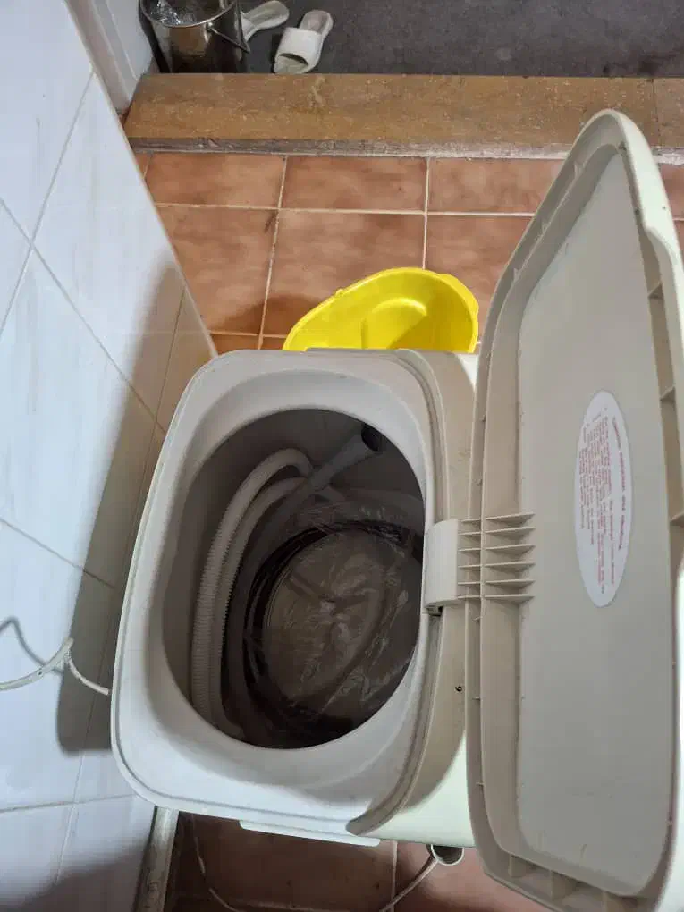 ماشین لباس شویی|ماشین لباسشویی و خشککن لباس|شیراز, ستارخان|دیوار