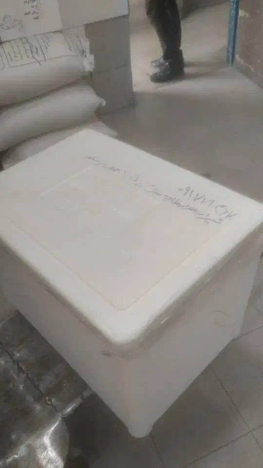 یونولیت یخدان|ظروف نگهدارنده، پلاستیکی، یک‌بارمصرف|شیراز, شهرک فرهنگیان|دیوار