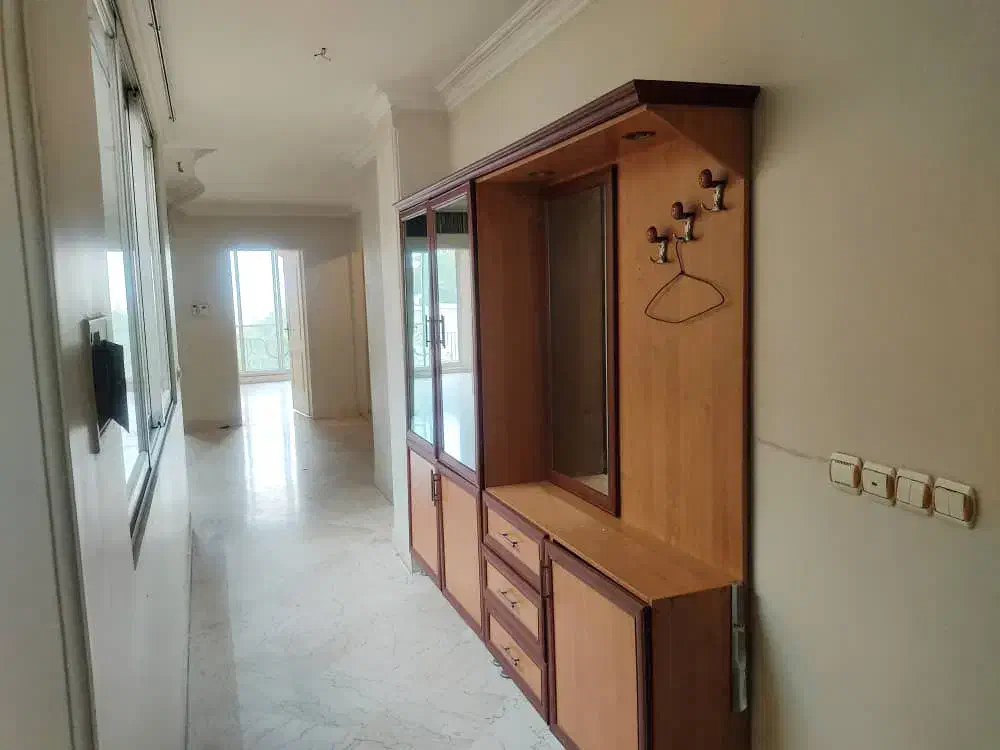 اجاره‌آپارتمان۱۸۰مترتاپ لوکیشن/خوش نور/فول امکانات