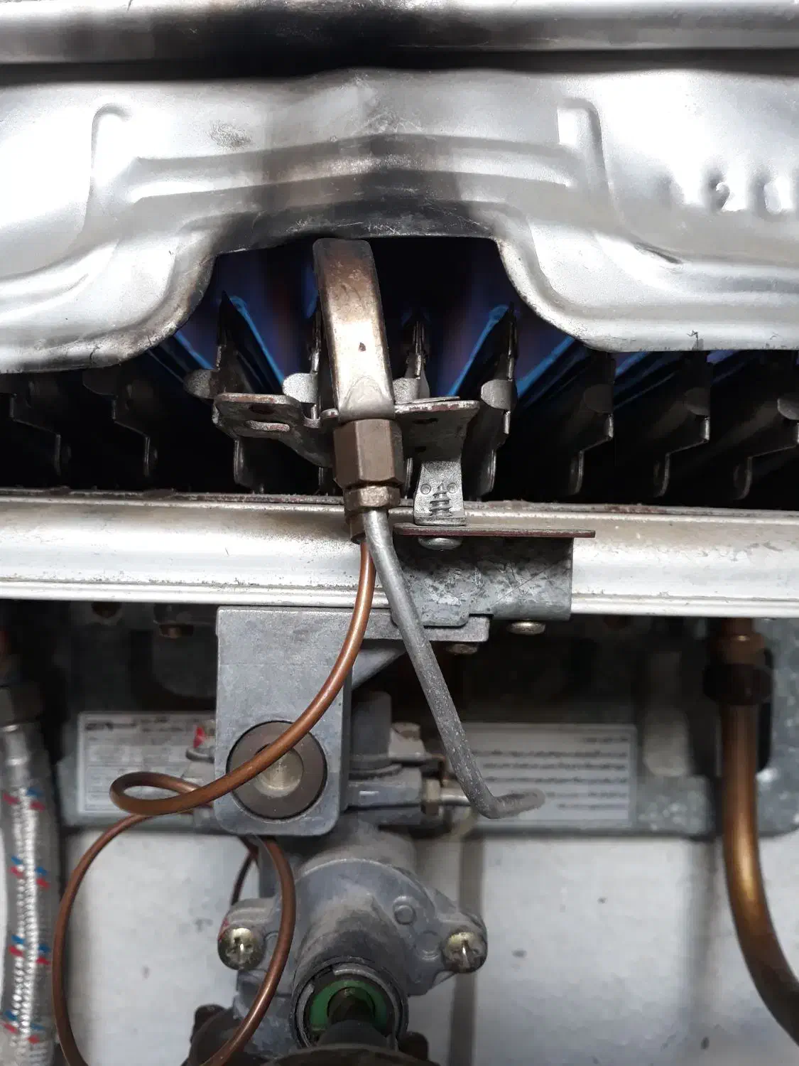 آبگرمکن دیواری لورج|آبگرمکن، پکیج، شوفاژ|گرگان, |دیوار