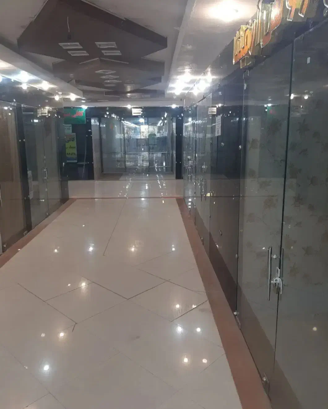 اجاره مغازه  پاساژ فرهنگیان  طبقه بالا|اجارهٔ مغازه و غرفه|لردگان, |دیوار