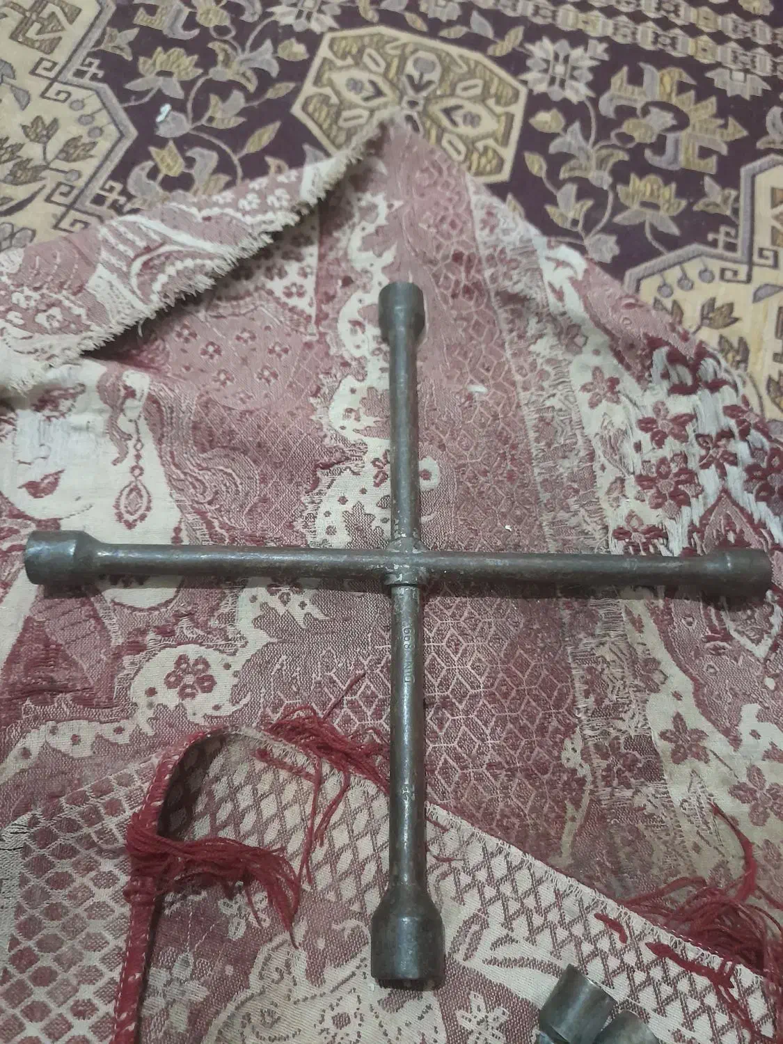 اچار چرخ|ابزارآلات|سبزوار, گلشن|دیوار