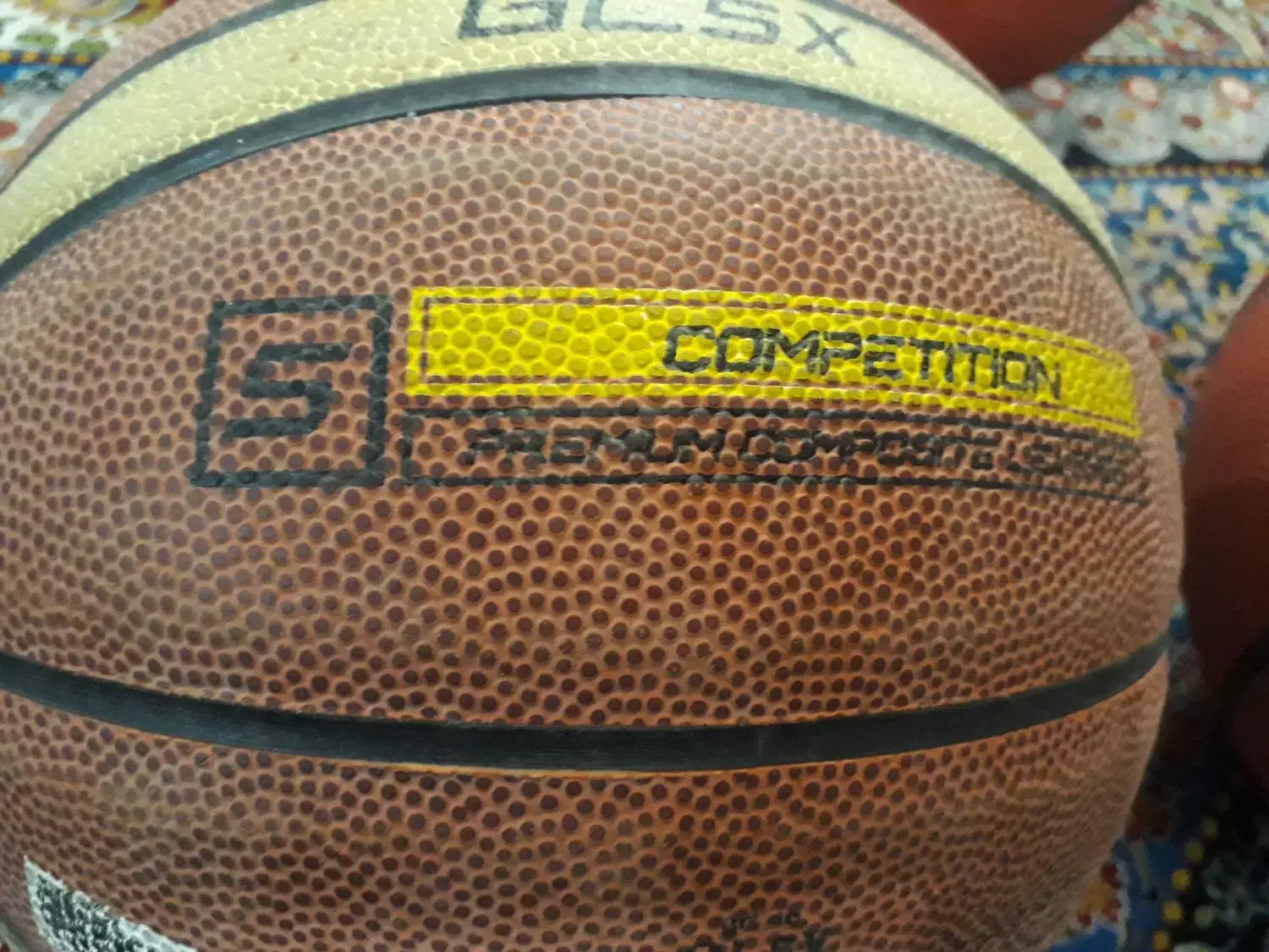 سه عدد توپ بسکتبال|ورزش‌های توپی|فردیس, منظریه|دیوار