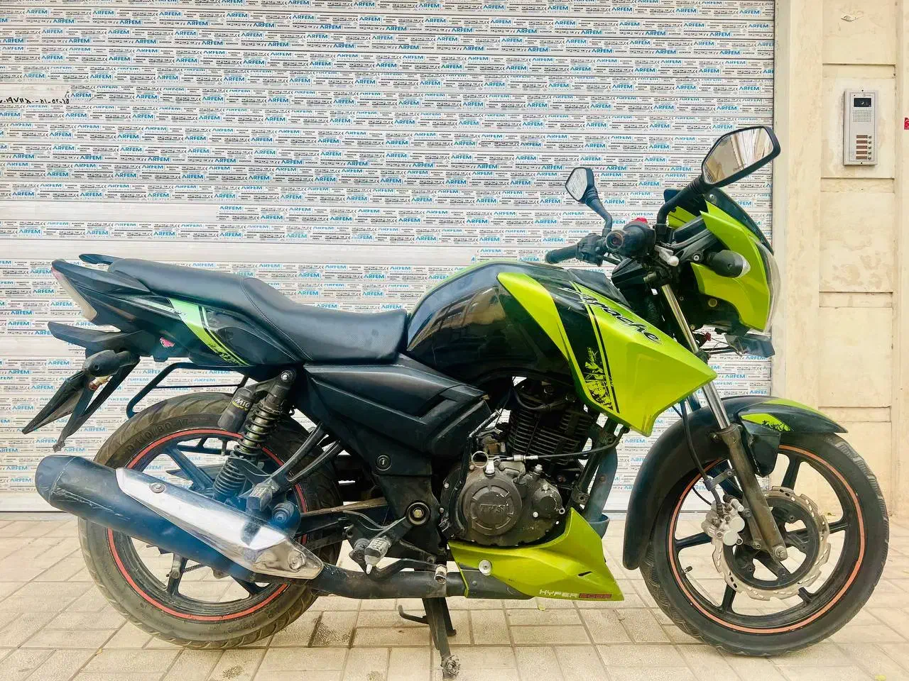 آپاچی سبز ۱50|موتورسیکلت|نیشابور, شهرک ولیعصر|دیوار