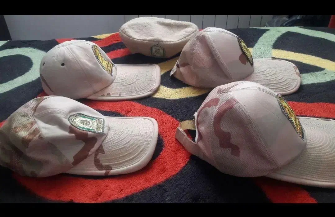 لباس و پوتین مرزبانی کلاه و شلوار و اورکت و بلوز|کیف، کفش، کمربند|اردبیل, |دیوار