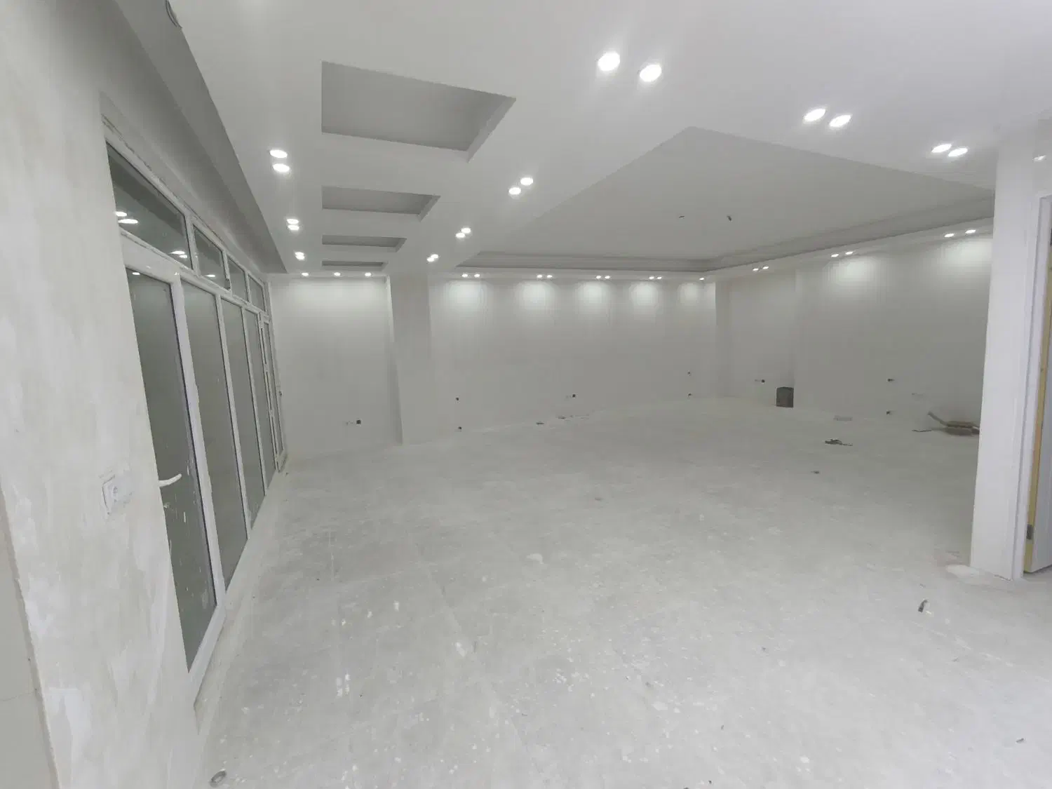 واحد جنوبی دو نبش چهار نوزده|فروش آپارتمان|سنندج, |دیوار