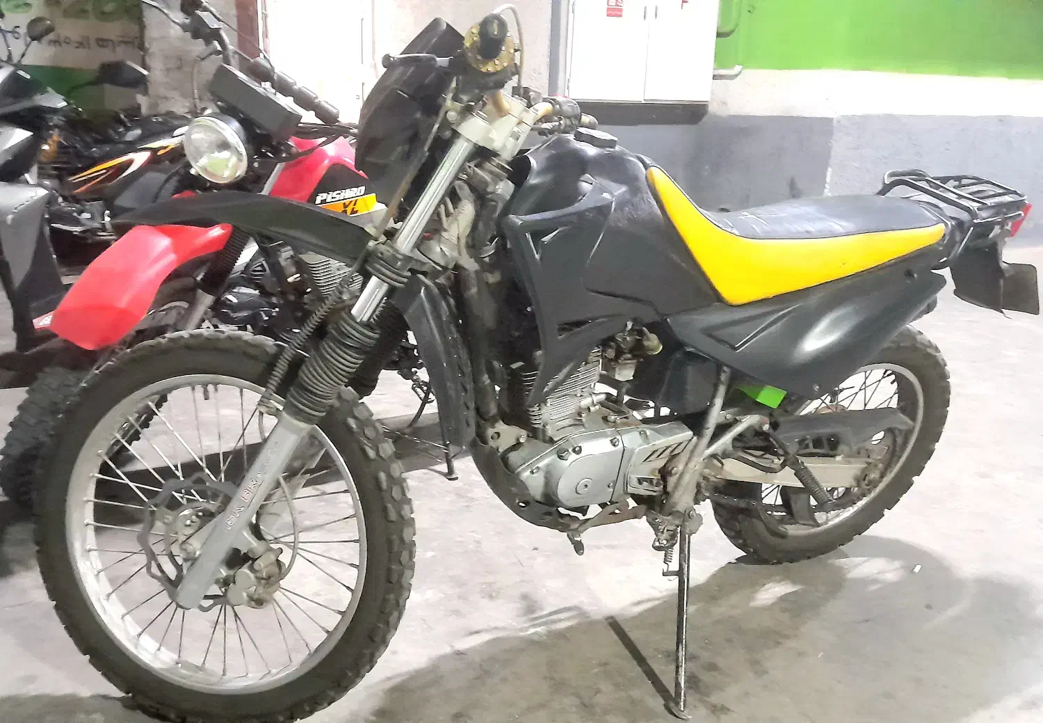 تریل روان ۲۰۰|موتورسیکلت|قزوین, |دیوار