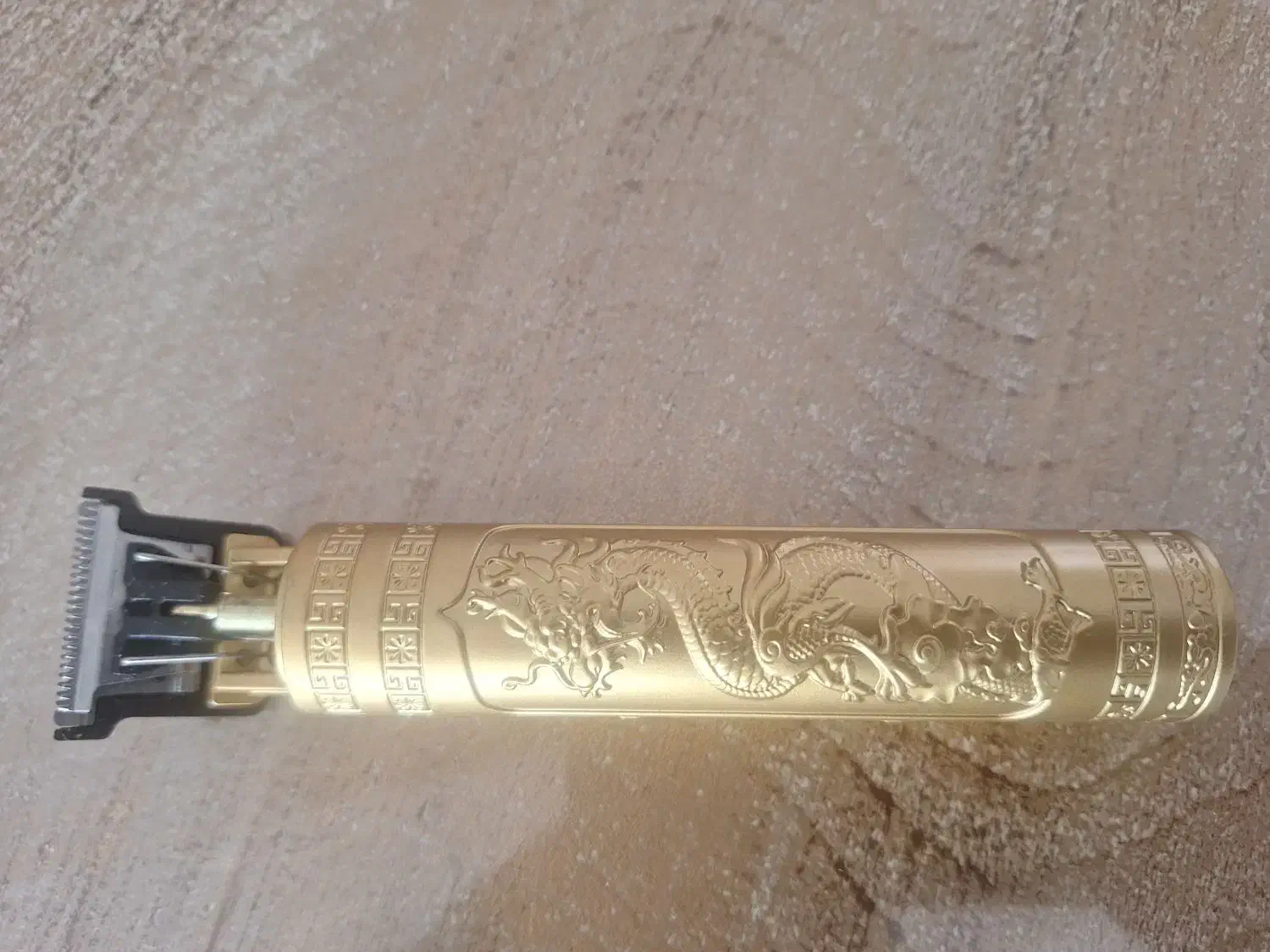 ماشین صفر زن به همراه سیم شارژر و سه عدد شانه|آرایشی، بهداشتی، درمانی|سنندج, |دیوار