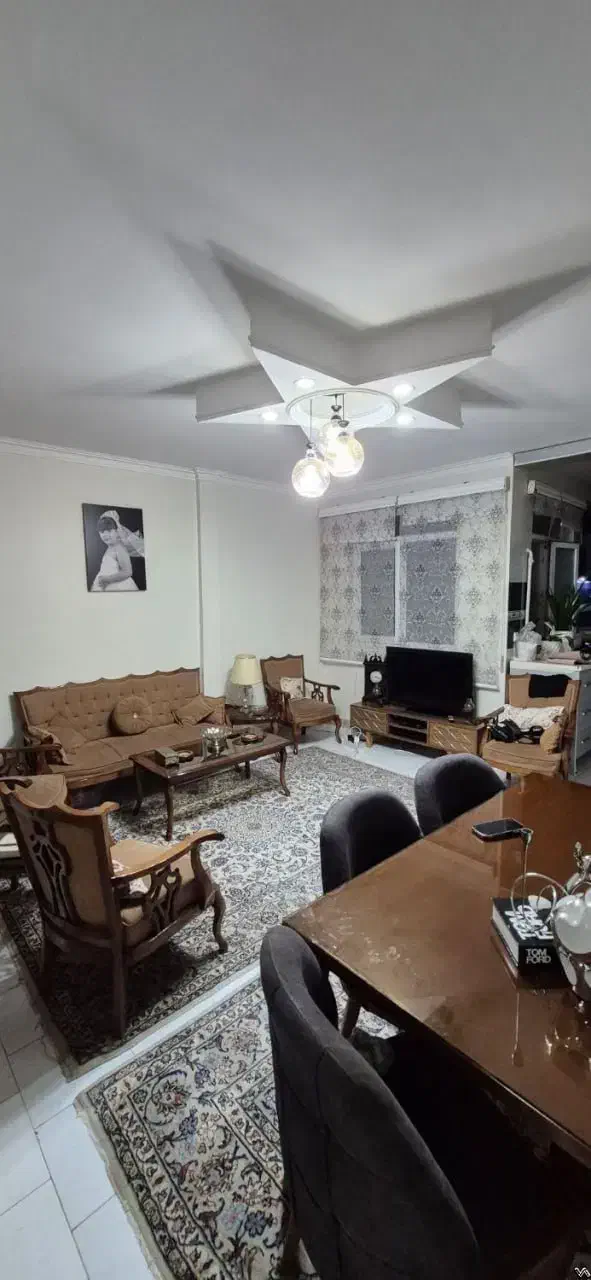 ۵۳ متر/سالن پرده خور/طبقه اول سندی/فرجام|اجارهٔ آپارتمان|تهران, نارمک|دیوار