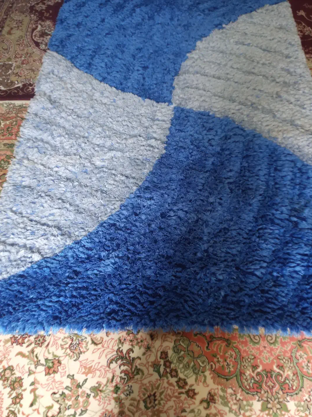 فرشفانتزی|فرش|رشت, عینک|دیوار