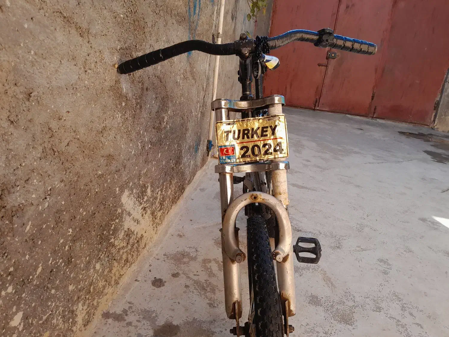 چرخ|دوچرخه، اسکیت، اسکوتر|لردگان, |دیوار