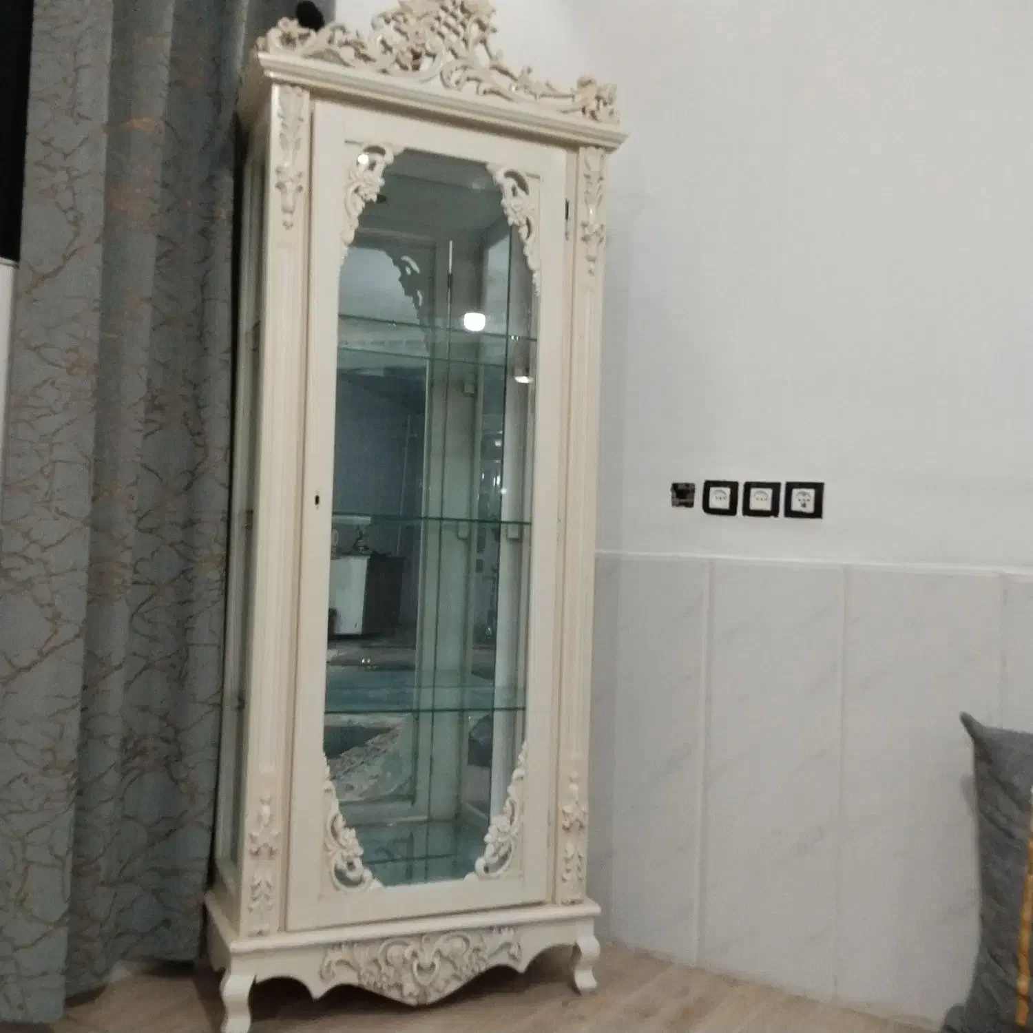 بوفه در حد نو در چالدران و ماکو|بوفه، ویترین، کنسول|چالدران, |دیوار