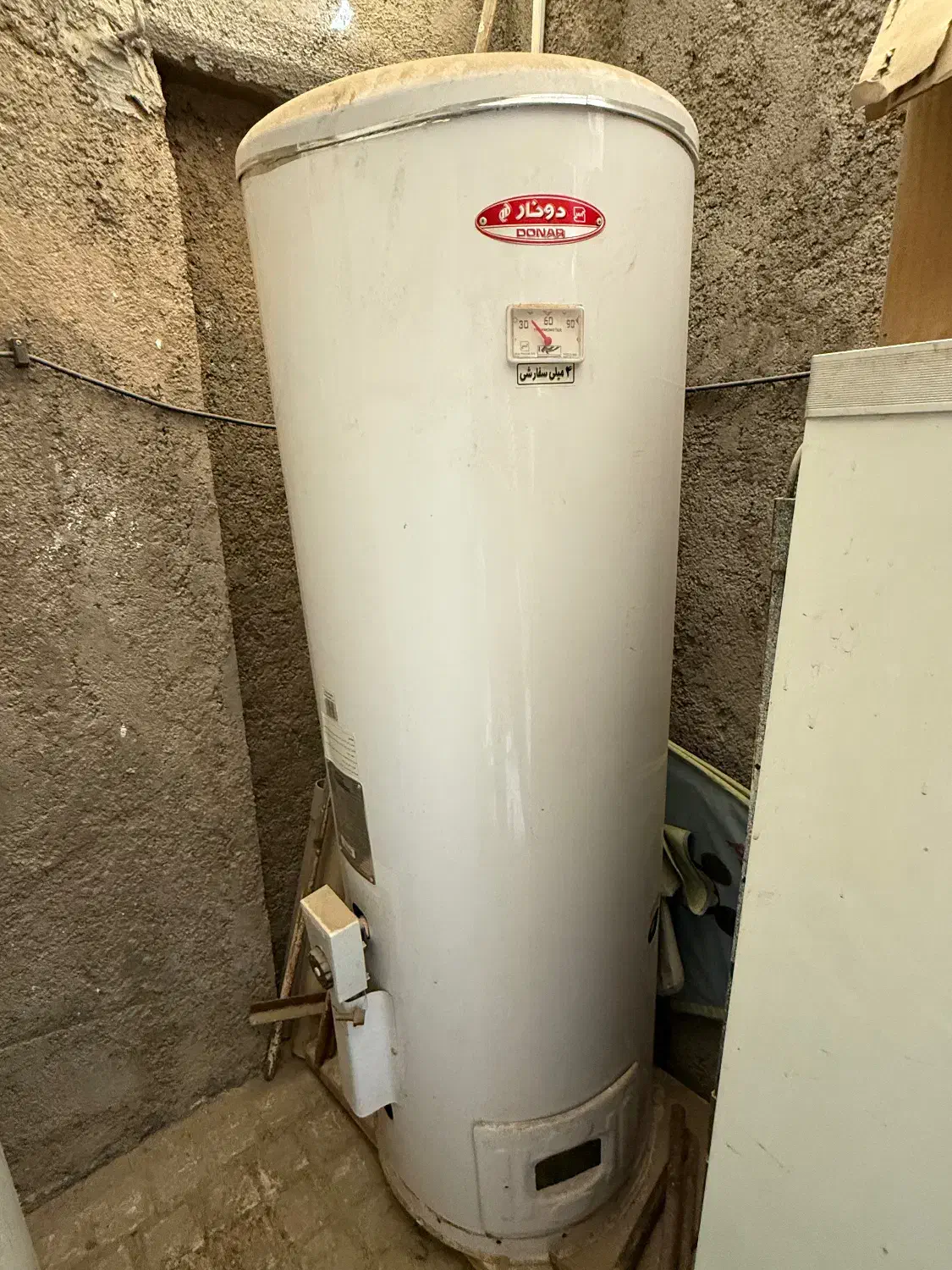 آبگرمن ایستاده ۲۰۰ لیتری|آبگرمکن، پکیج، شوفاژ|گرمسار, |دیوار