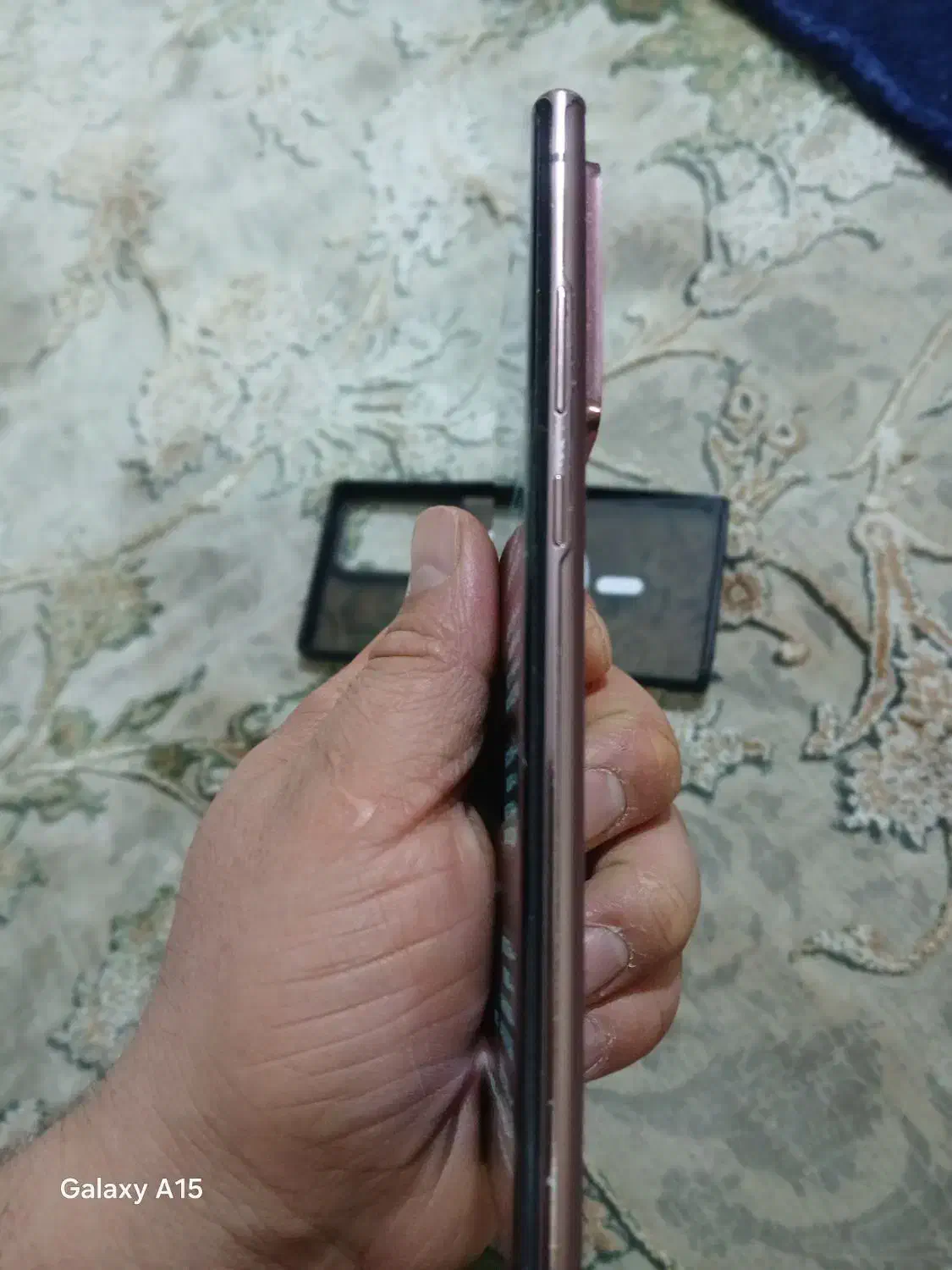 نوت بیست الترا ۵جی|موبایل|کاشان, کارگر|دیوار