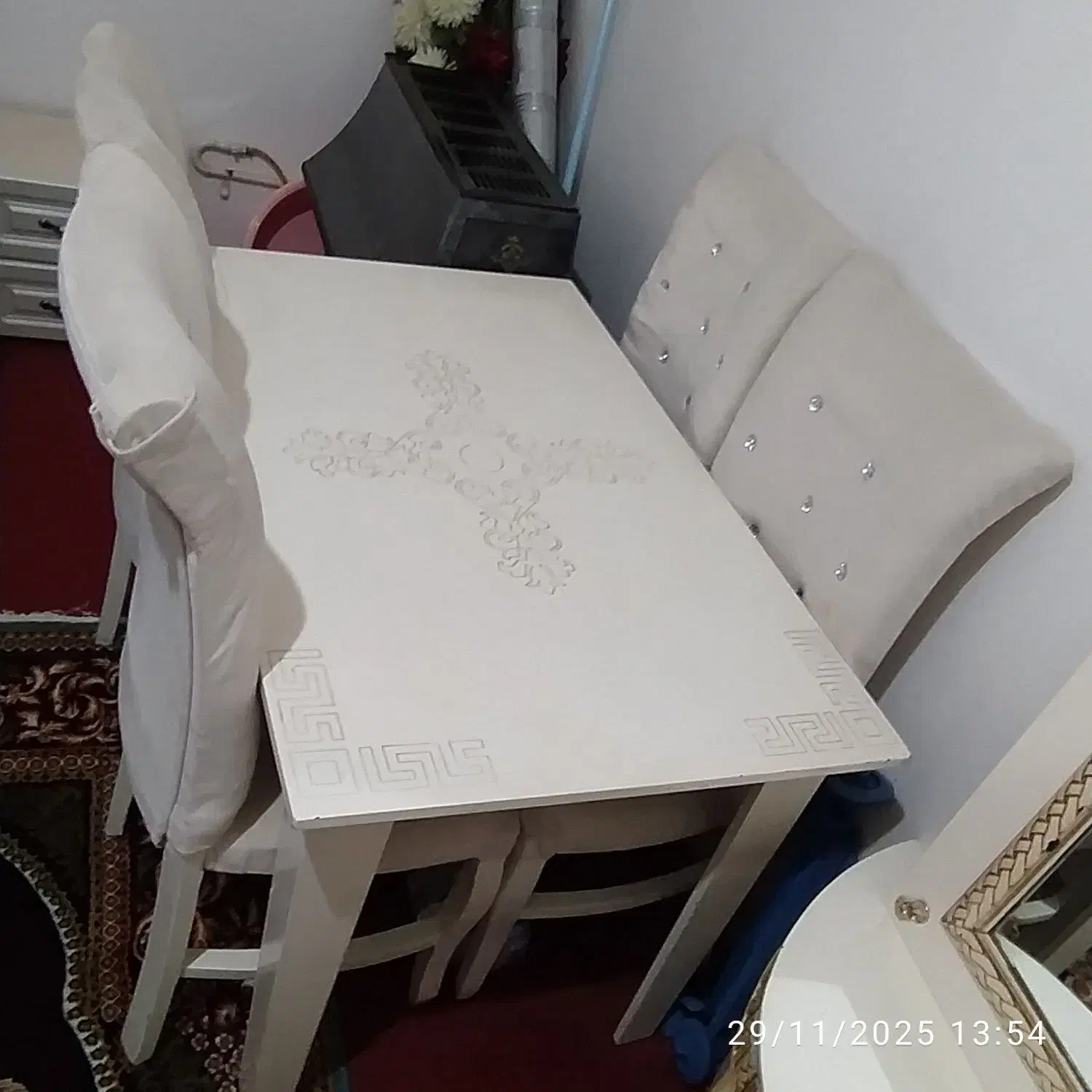 میزنهار خوری|میز و صندلی غذاخوری|نیشابور, خط کاشمر|دیوار