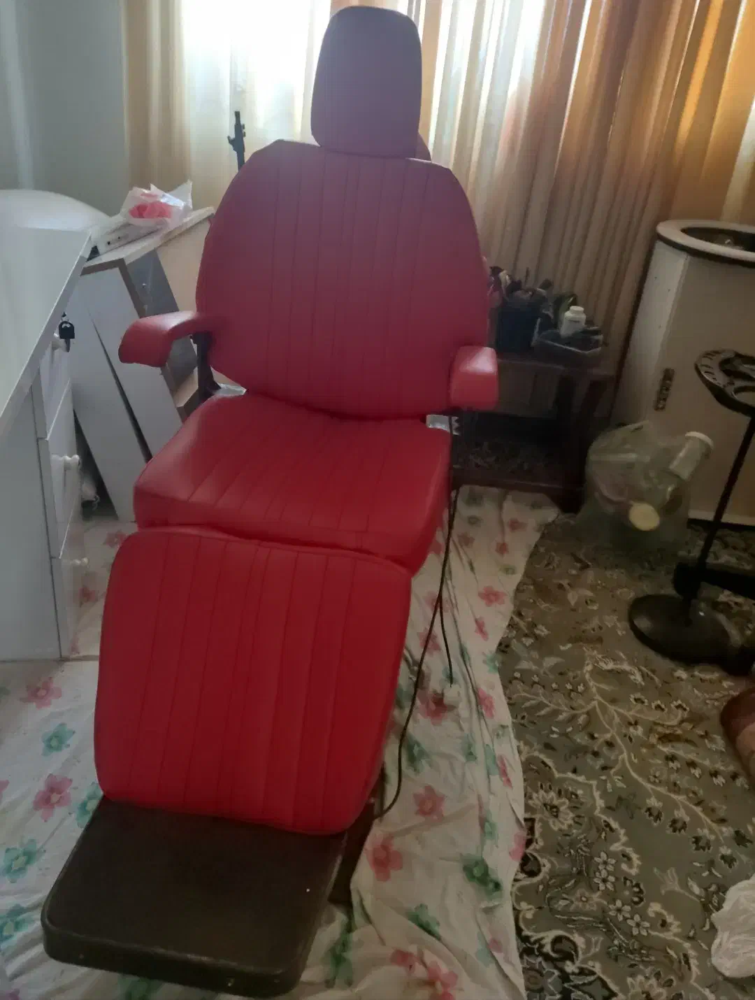 فروش صندلی برقی میز ناخن لوستر رینگ لایت|آرایشگاه و سالنهای زیبایی|آمل, |دیوار