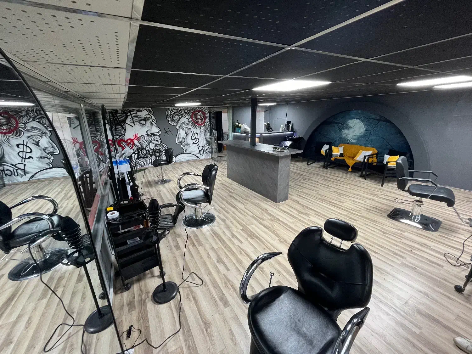 استخدام آرایشگر مردانه|استخدام درمانی، زیبایی، بهداشتی|تبریز, |دیوار