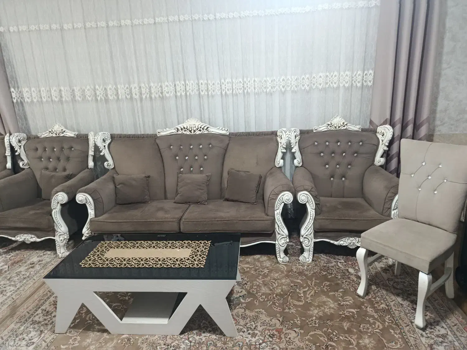 مبل نه نفره همراه با میز وعسلی|مبلمان خانگی و میز عسلی|گلپایگان, |دیوار