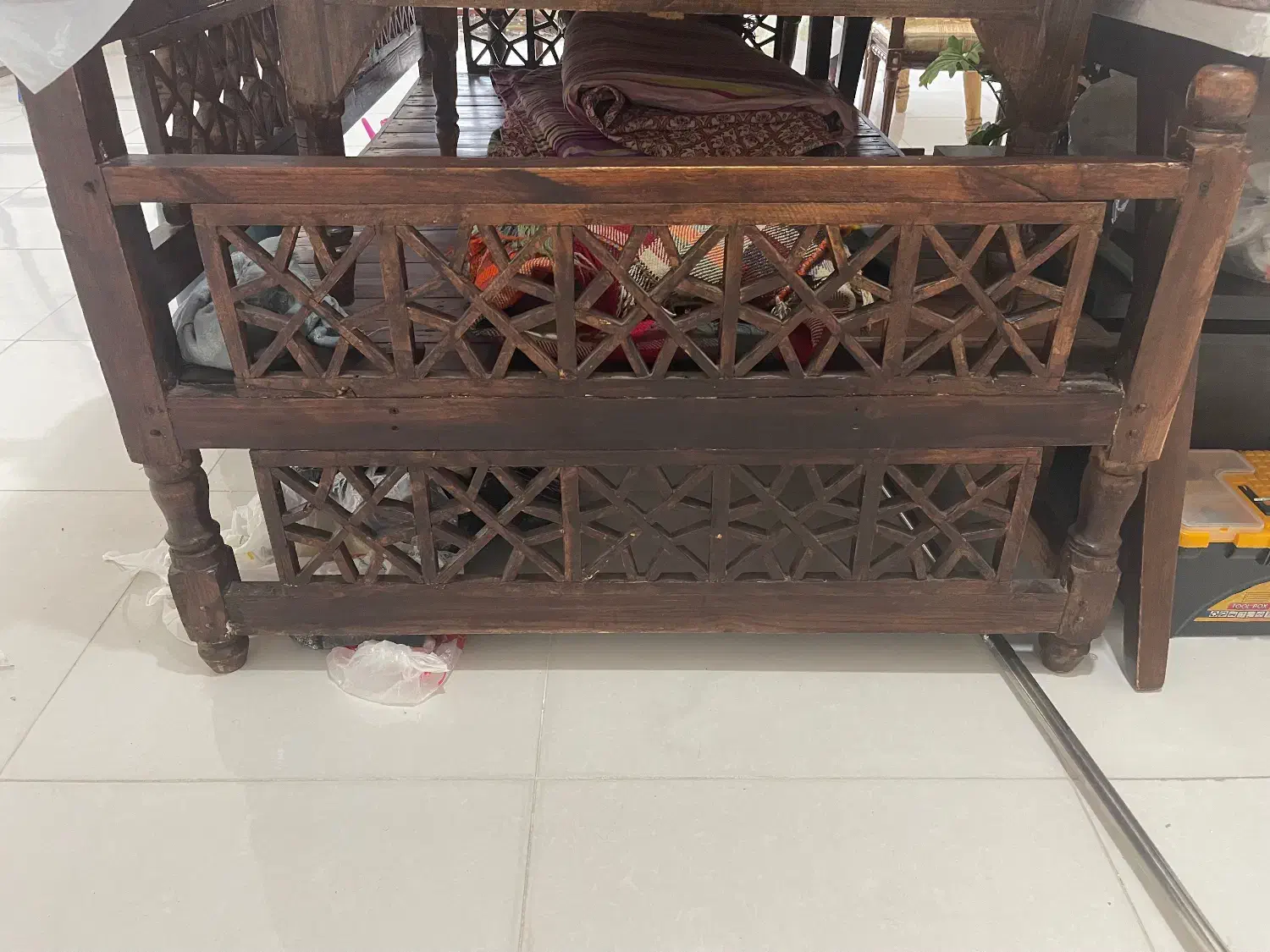 تخت سنتی نشیمن|صندلی و نیمکت|بندرعباس, |دیوار