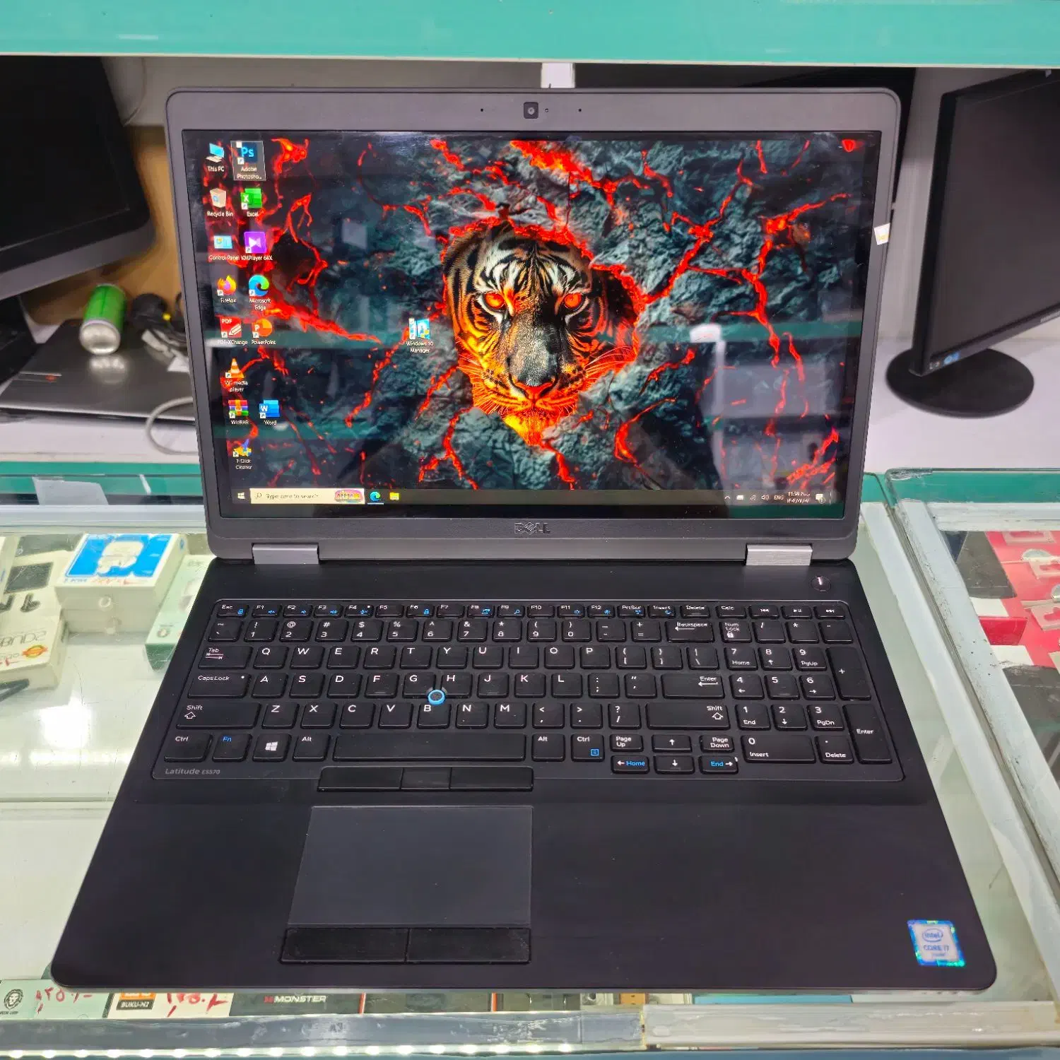 لپتاپ DELL صفحه نمایش لمسی i7  و گرافیکدار|رایانه همراه|یاسوج, |دیوار