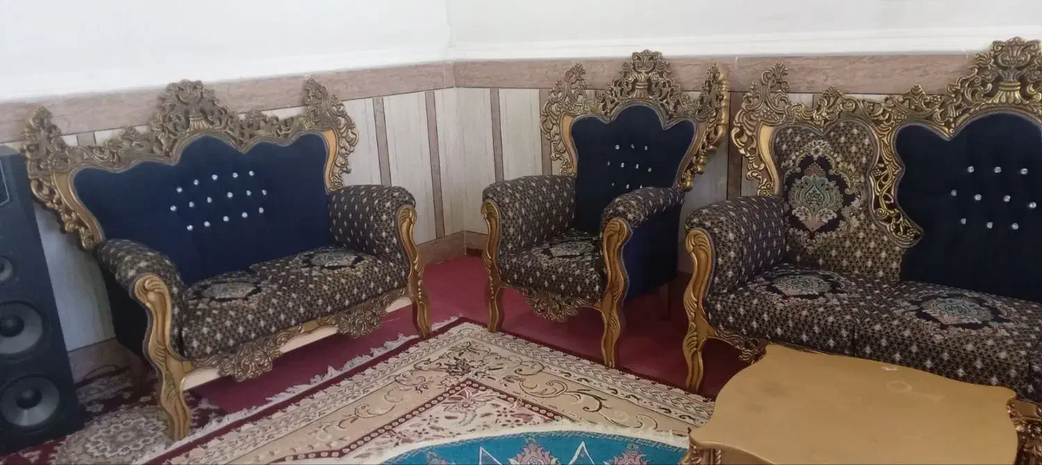 مبله سلطنتی+۲عدد عسلی|مبلمان خانگی و میز عسلی|کارون, |دیوار