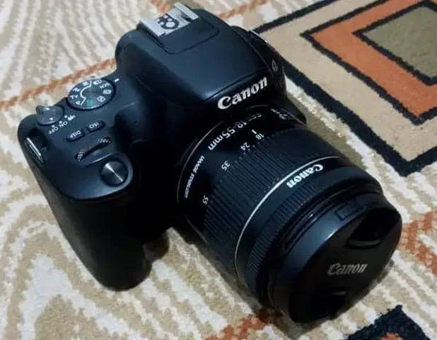 دوربین کنون 200D|دوربین عکاسی و فیلم‌برداری|قزوین, |دیوار