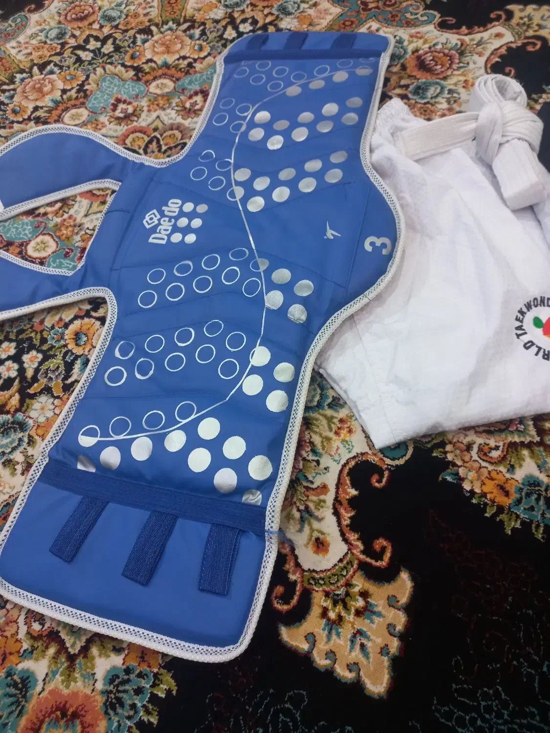 لباس تکواندو|لباس|گالیکش, |دیوار