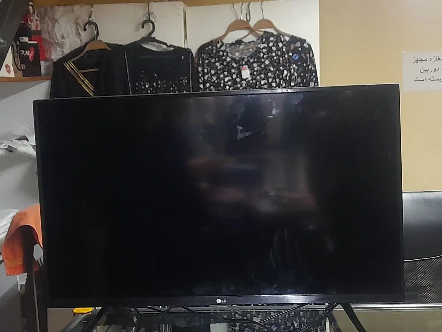 تلویزیون 32 اینچ( ال جی )|تلویزیون و پروژکتور|نوشهر, |دیوار