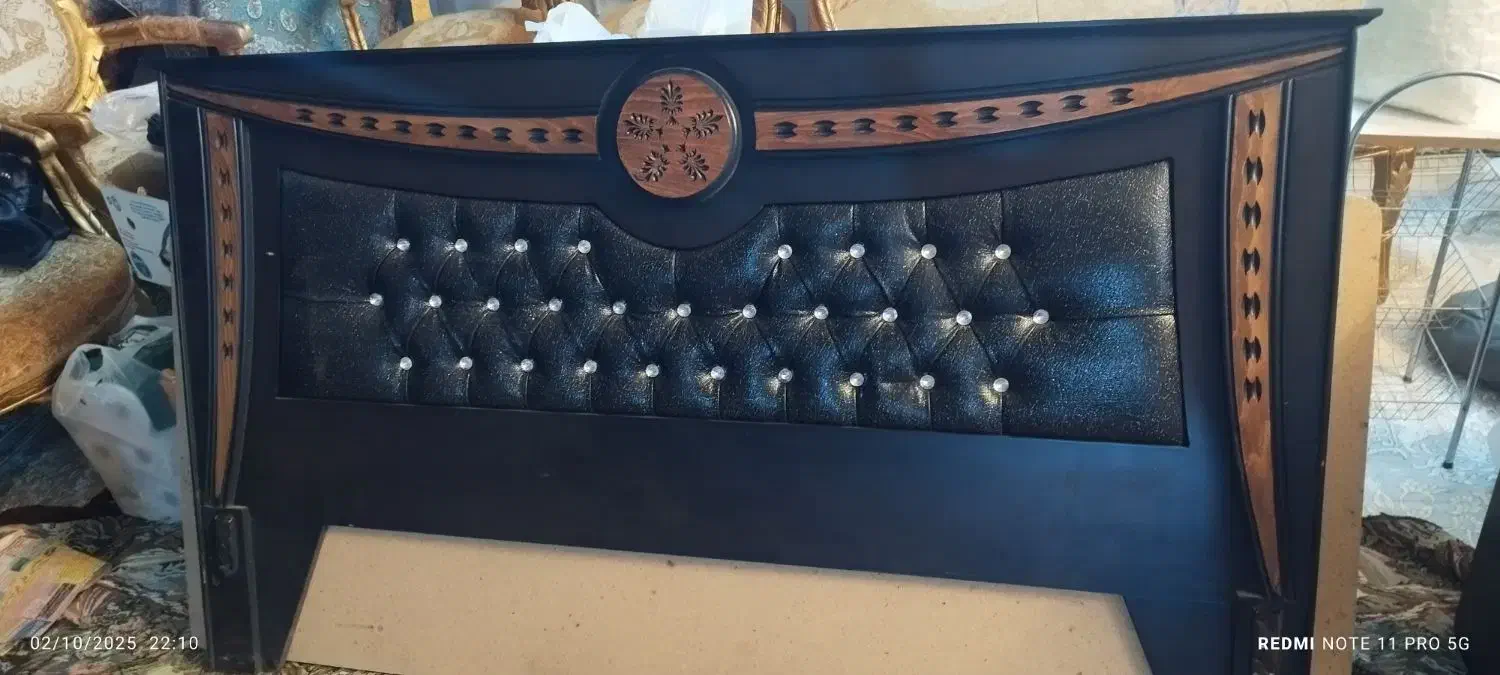 سرویس خواب .تخت.پاتختی.درآور و آینه|تخت و سرویس خواب|همدان, |دیوار