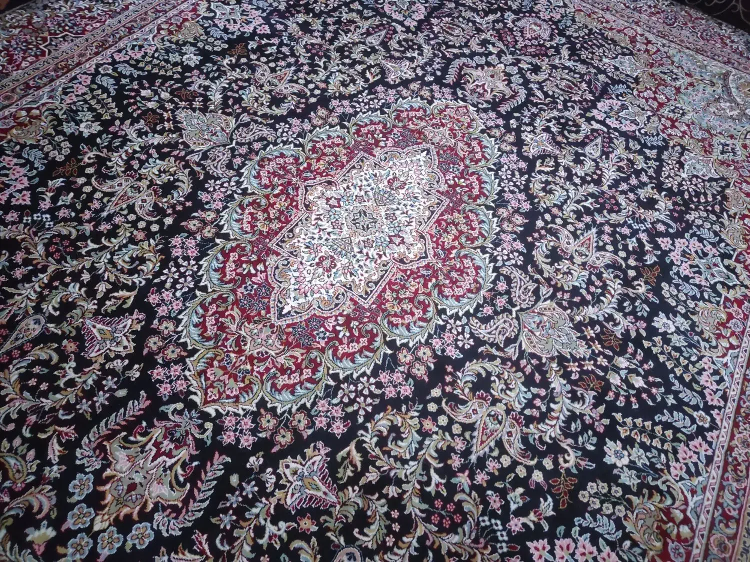 دو تخته فرش 12 متری|فرش|نهاوند, |دیوار