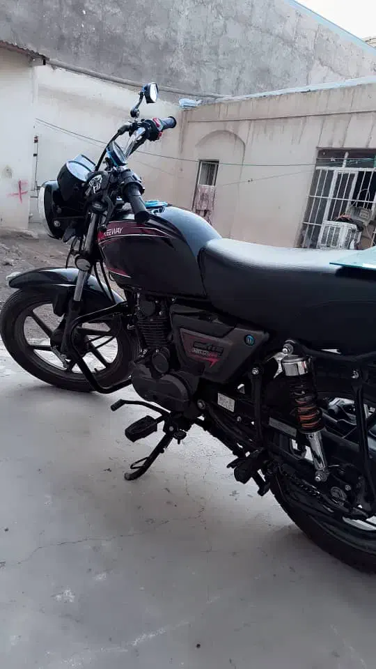 موتور کی وی keeway150|موتورسیکلت|سیرجان, |دیوار