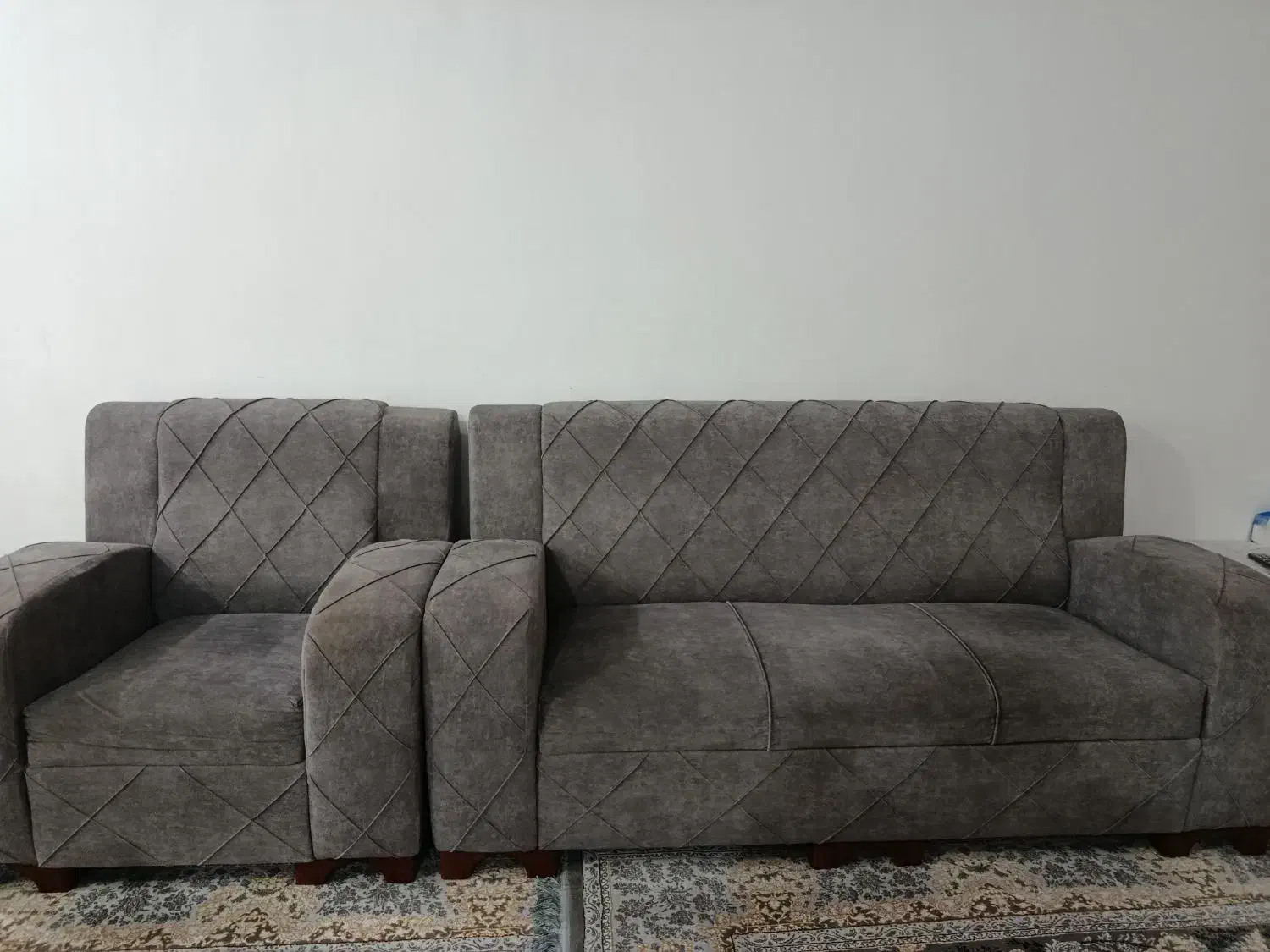 مبل راحتی|مبلمان خانگی و میز عسلی|رشت, نخودچر|دیوار