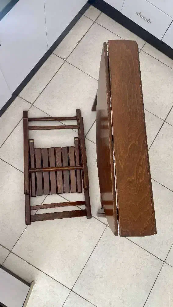 میز ناهار خوری تاشو ۴نفره|میز و صندلی غذاخوری|شیراز, شهرک گلدشت محمدی|دیوار