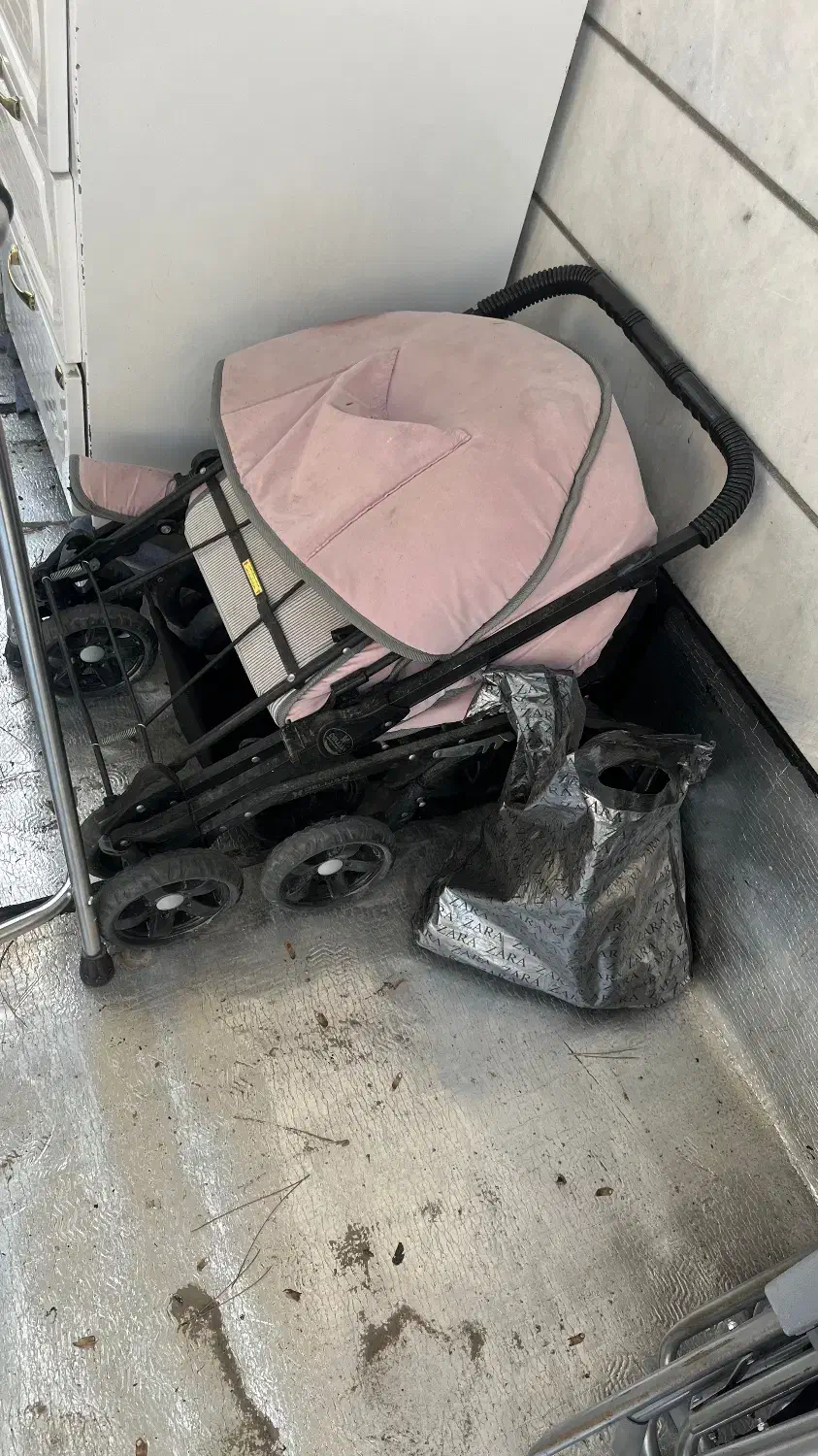 کالسکه با کلی وسایل|کالسکه و لوازم جانبی|ارومیه, |دیوار