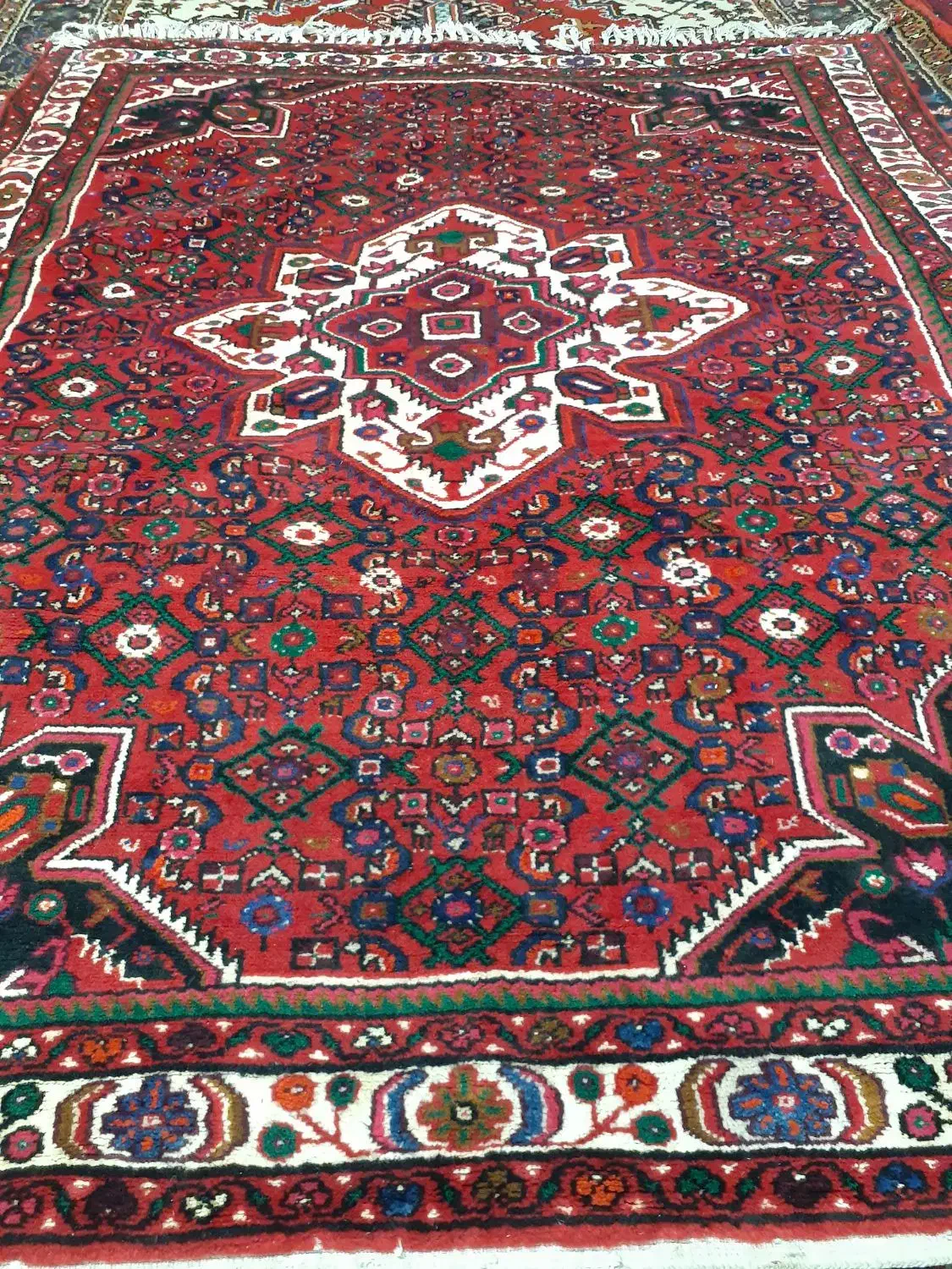 قالیچه حسین آباد گوشتدار بدون عیب و نقض|فرش|بناب, |دیوار