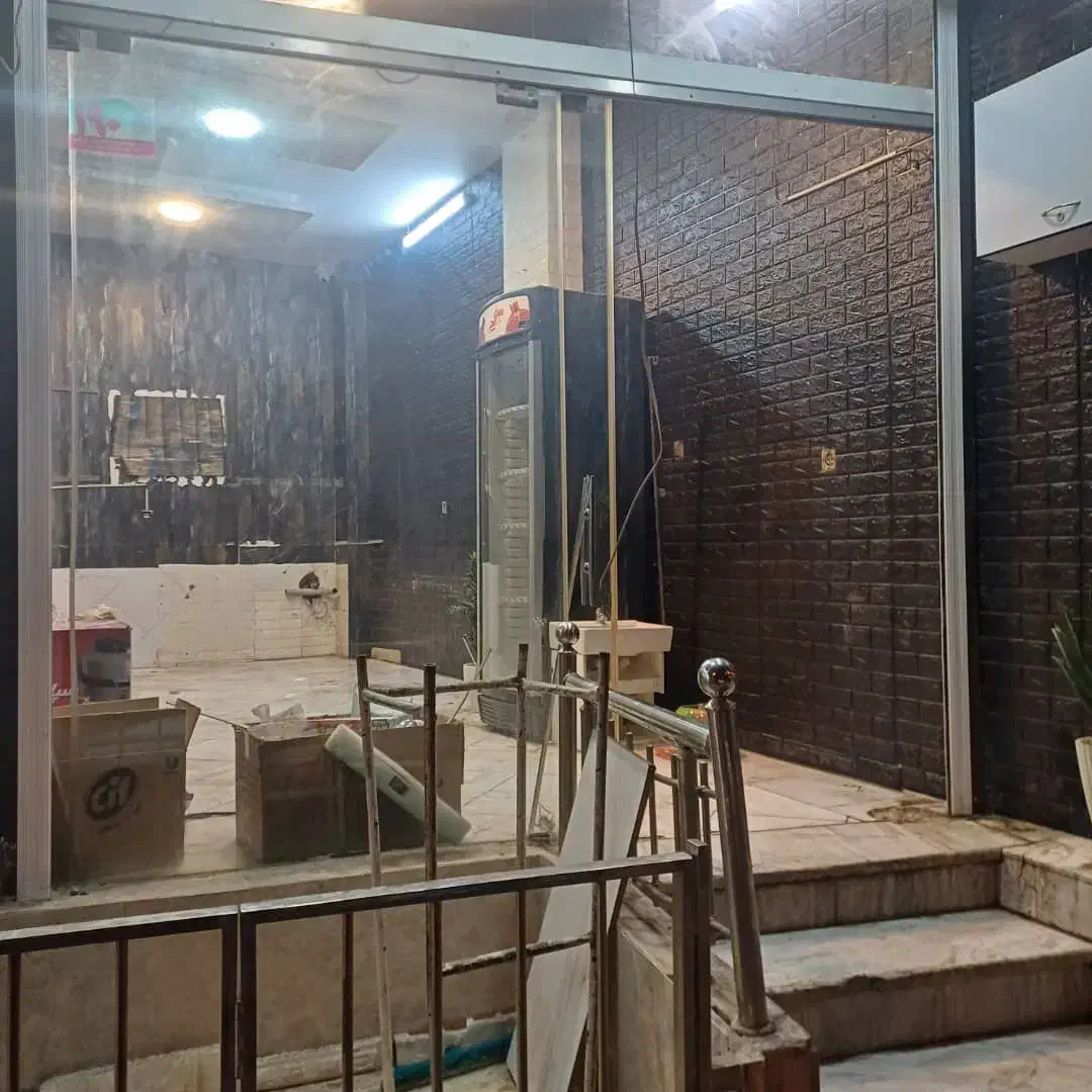 اجاره مغازه تجاری 25 آبان|اجارهٔ مغازه و غرفه|اصفهان, باب الدشت|دیوار