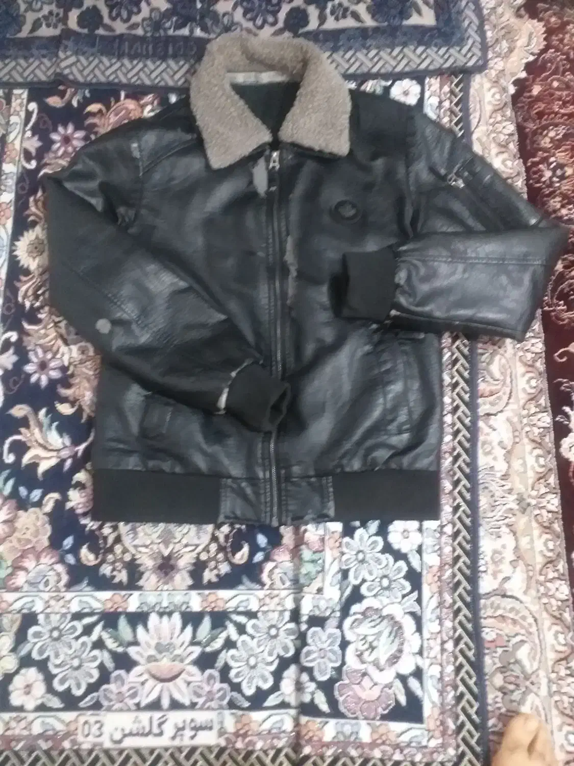 کاپشن|لباس|سنندج, |دیوار