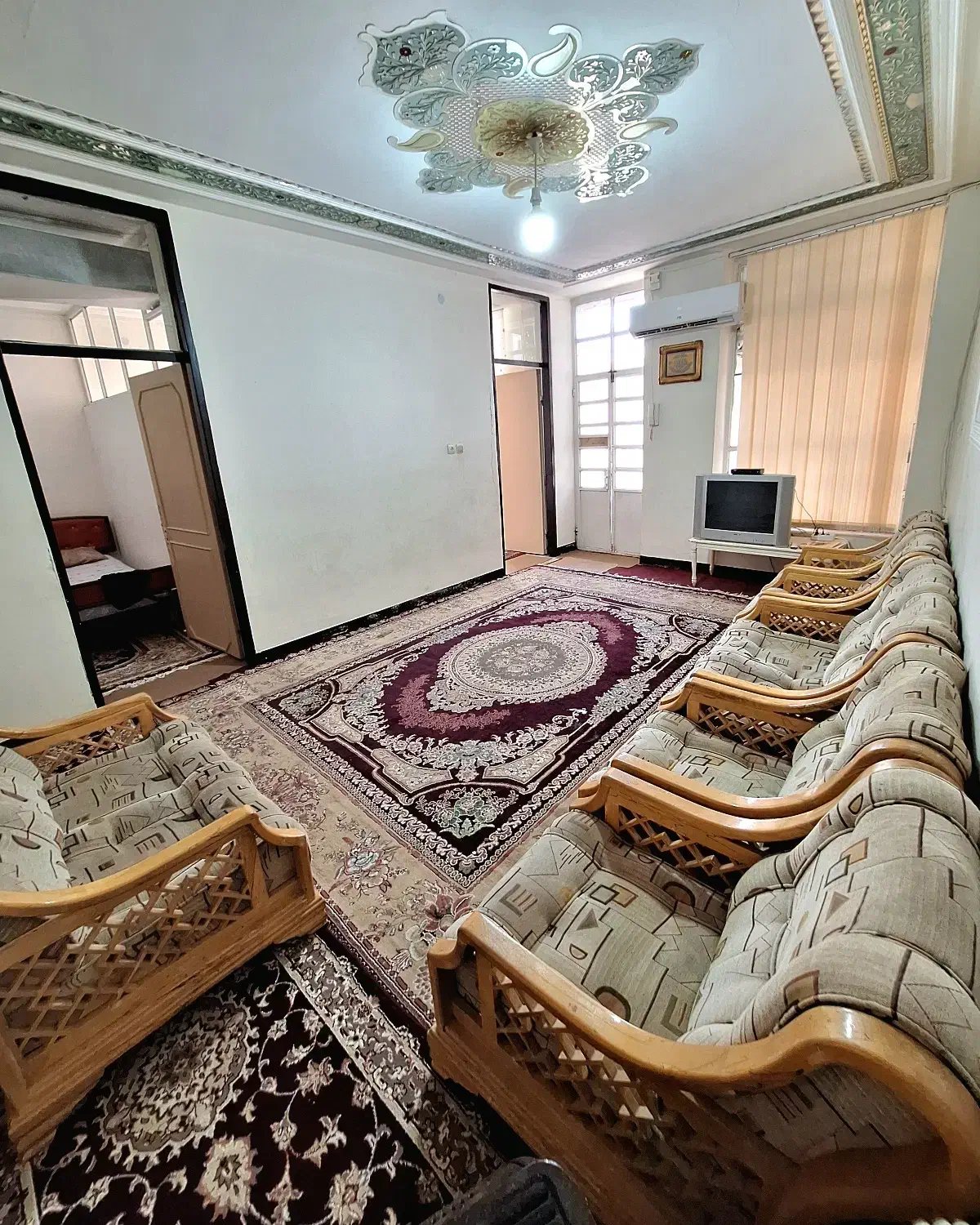 منزل مبله خانه مسافر|اجارهٔ کوتاه‌مدت آپارتمان و سوئیت|شیراز, صاحب الزمان|دیوار