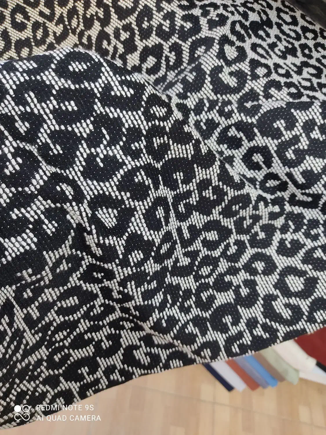 پارچه لباسی|لباس|تالش, هشتپر|دیوار