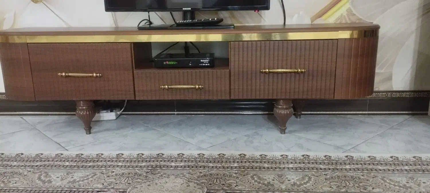 فروش فوری سرویس چوب|بوفه، ویترین، کنسول|خوانسار, |دیوار