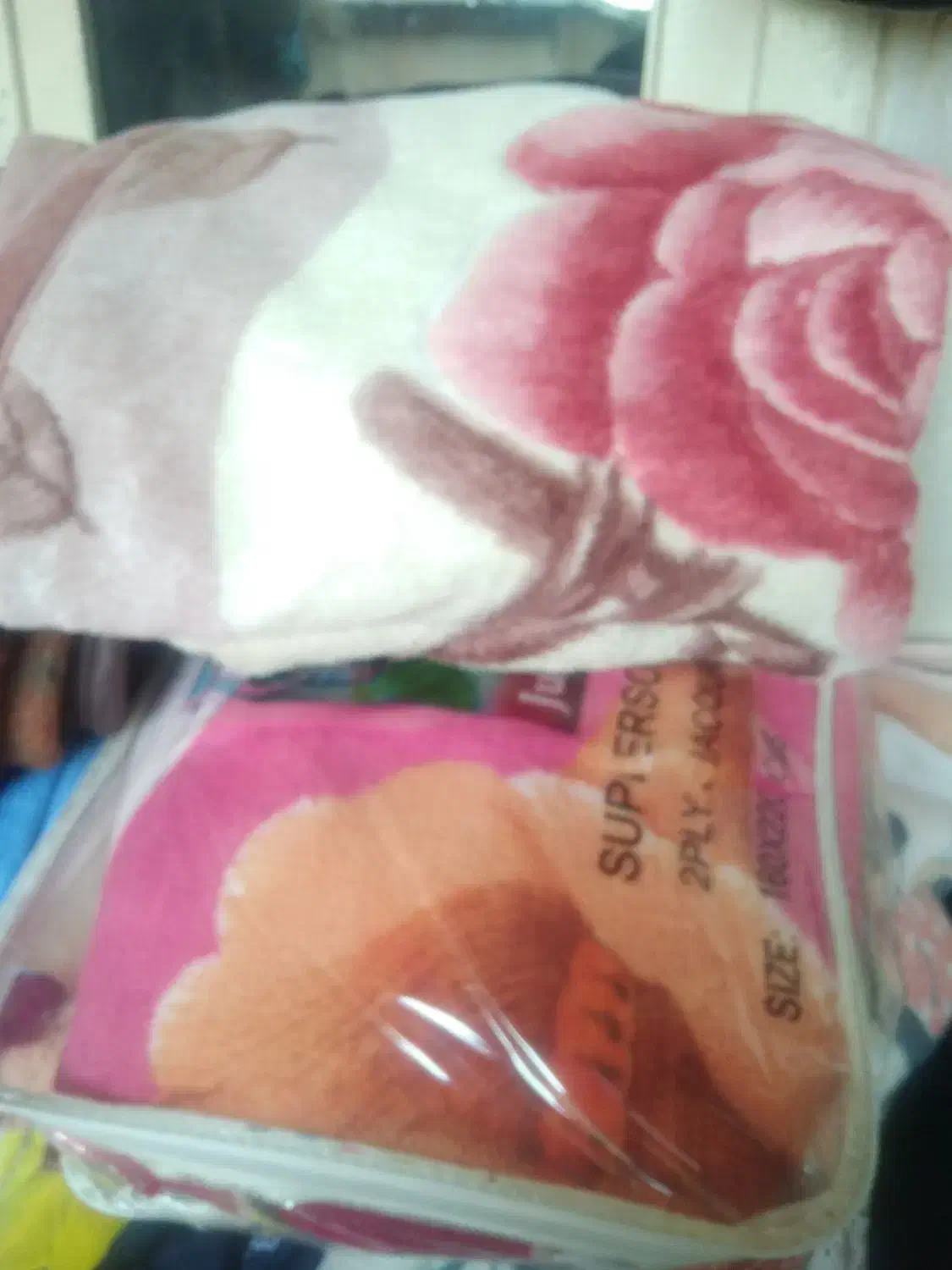 پتو گلباف ومعمولی|رختخواب، بالش، پتو|سقز, |دیوار