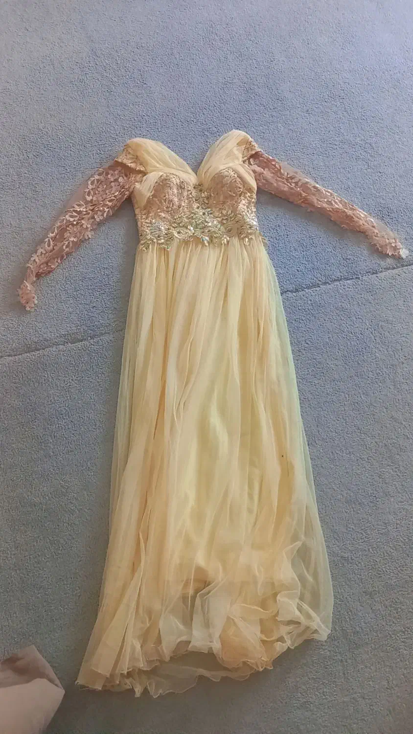 فروش تعدادی لباس و کفش مجلسی|لباس|دهلران, |دیوار