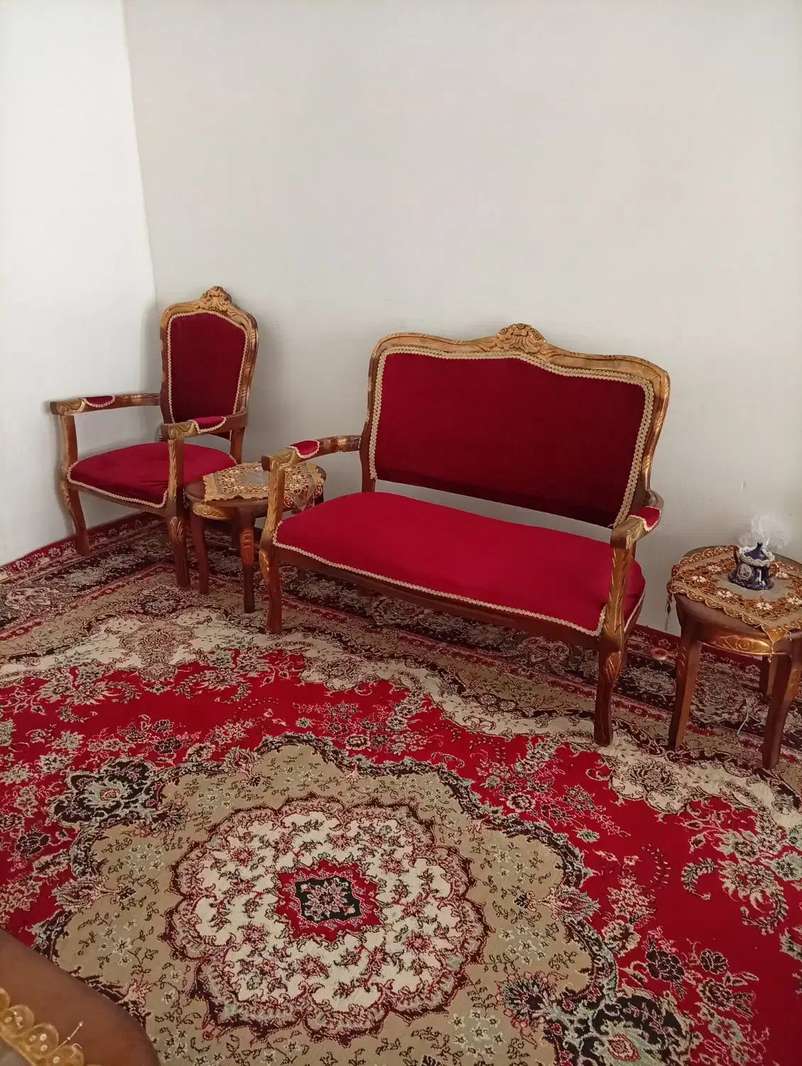 یک دست مبل و یه دونه بوفه|مبلمان خانگی و میز عسلی|سهند, |دیوار