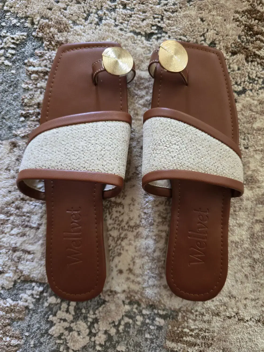 صندل (سندل) شیک زنانه یراق طلایی پاشنه۱/۵سانتیمتری|کیف، کفش، کمربند|کیش, |دیوار